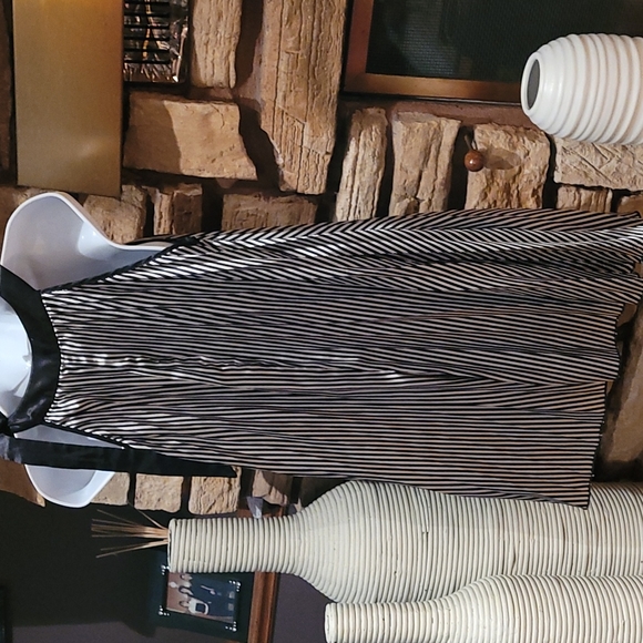 Silk stripped mini dress - Picture 5 of 5